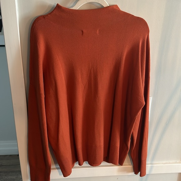 Banana Republic Mock Neck Sweater - Picture 3 of 5